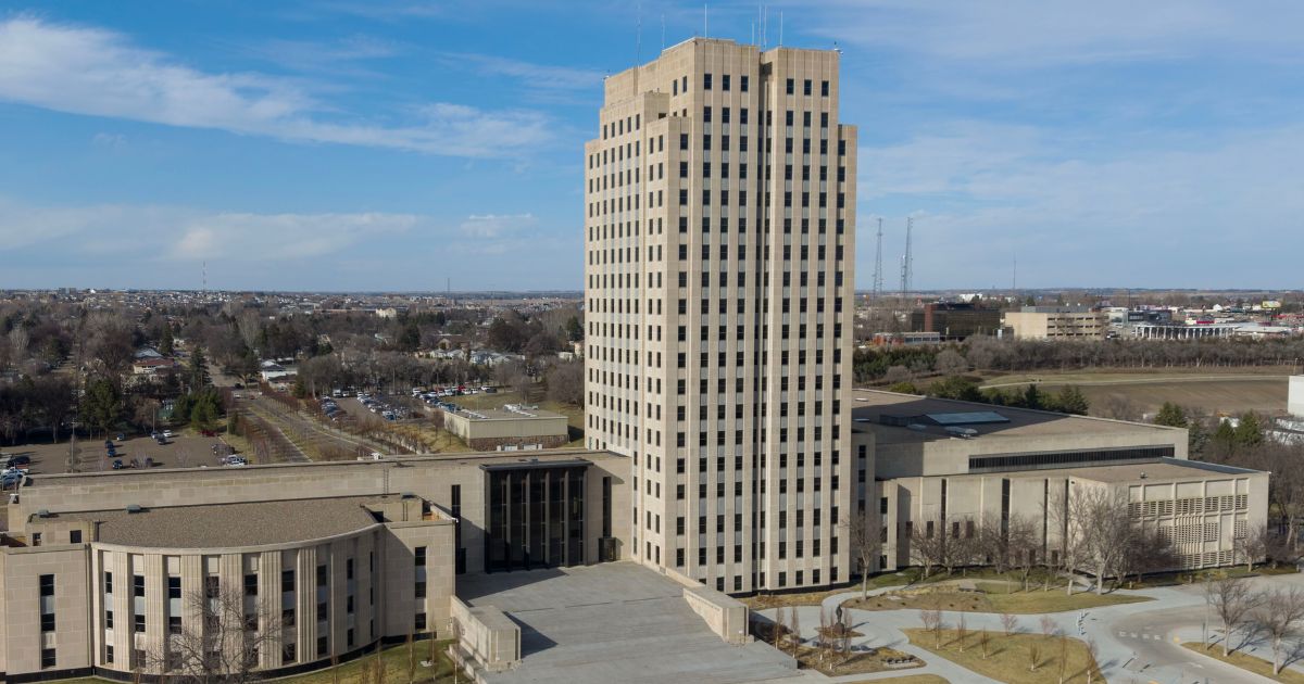 North Dakota Senate Torpedoes Self‑Defense Bill in Stunning 43–4 Vote